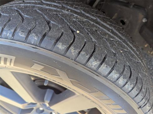 Used 2017 Ford F150 Lariat image 11