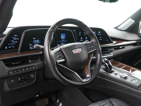 Used 2023 Cadillac Escalade ESV Sport Platinum w/ LPO, ONYX Package AWD/4WD image 28