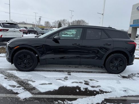 Used 2025 Chevrolet Blazer EV LT image 5