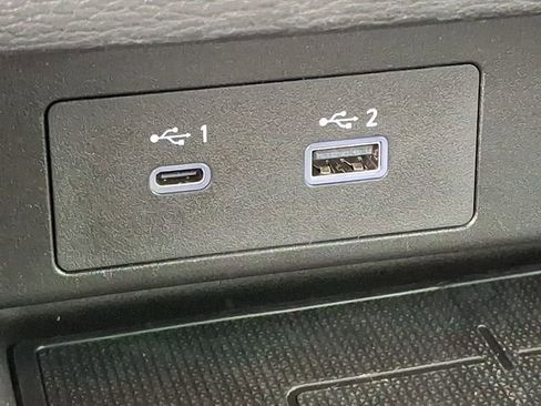 Used 2024 Mitsubishi Outlander SE image 20