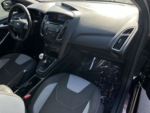 Used 2016 Ford Focus ST image 12