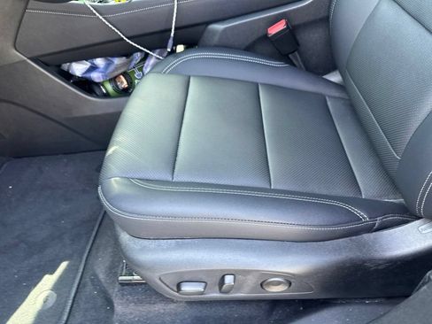 Used 2026 Chevrolet Traverse LT w/ Midnight/Sport Edition FWD image 16