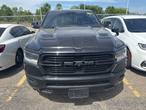 Used 2019 RAM 1500 Laramie AWD/4WD image 29