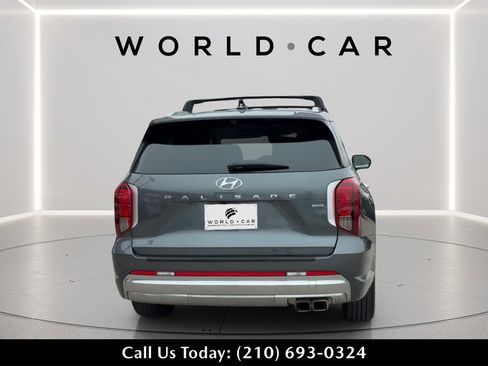 Used 2024 Hyundai Palisade Calligraphy image 7