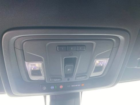 Used 2021 GMC Sierra 1500 AT4 w/ Technology Package AWD/4WD image 34