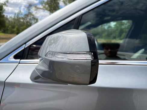 Used 2025 Cadillac XT6 Premium Luxury image 12