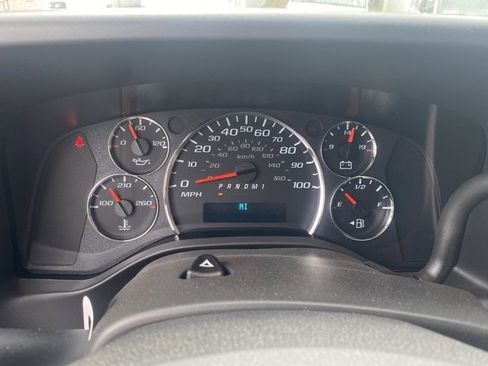 New 2025 Chevrolet Express 3500 w/ Power Convenience Package image 21