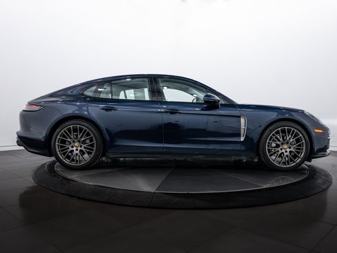 Certified 2022 Porsche Panamera 4 Platinum Edition image 8
