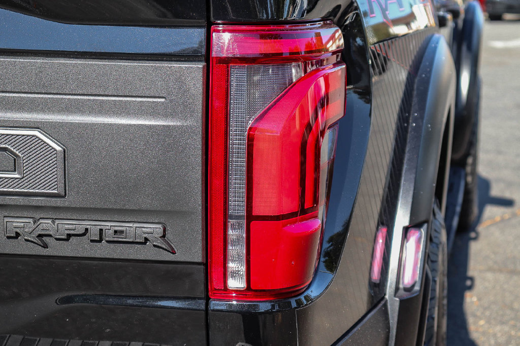 Used 2024 Ford F150 Raptor AWD/4WD image 7