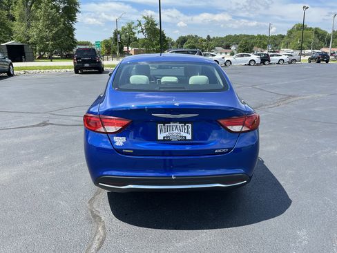 Used 2016 Chrysler 200 Limited FWD image 4