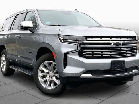 Used 2024 Chevrolet Tahoe Premier w/ Premium Package image 2