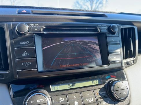 Used 2013 Toyota RAV4 XLE image 17