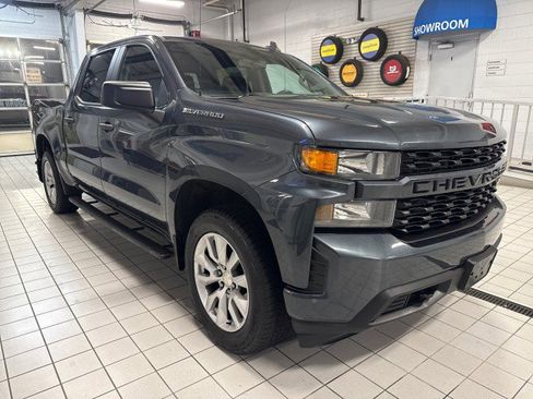 Used 2019 Chevrolet Silverado 1500 Custom w/ Custom Value Package image 1