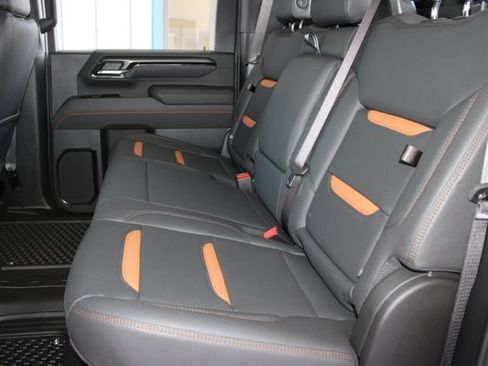 Used 2025 GMC Sierra 2500 AT4 w/ AT4 Premium Plus Package AWD/4WD image 23