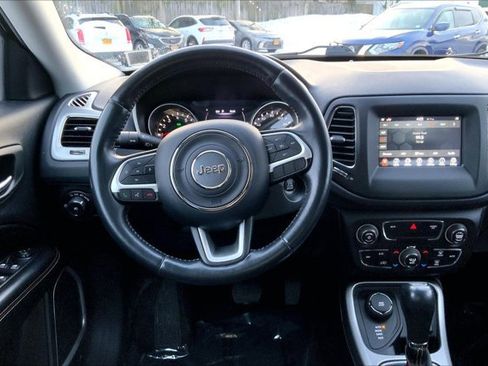 Used 2020 Jeep Compass Latitude w/ Cold Weather Group image 4