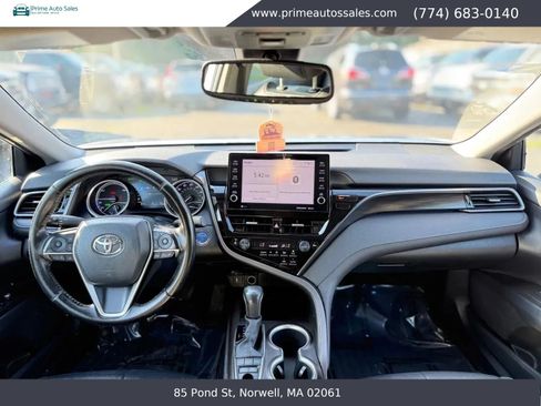 Used 2022 Toyota Camry XLE FWD image 22