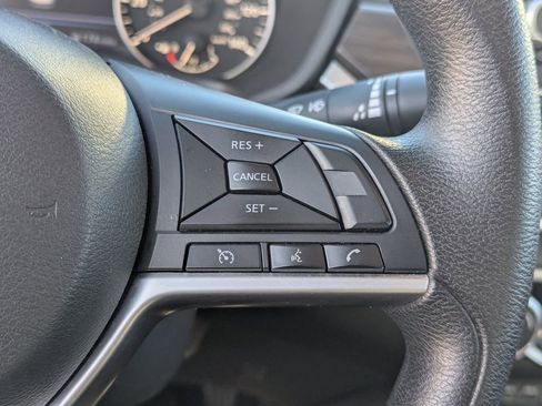Used 2024 Nissan Altima 2.5 SV FWD image 18