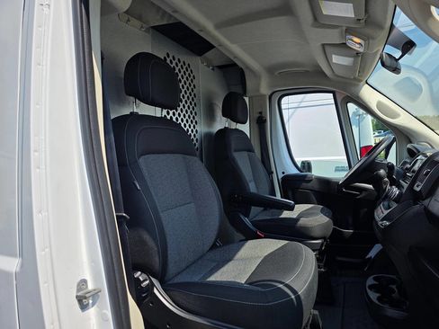 Used 2021 RAM ProMaster 2500 FWD image 8
