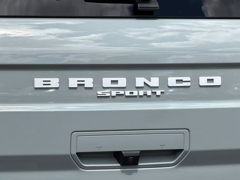 Used 2023 Ford Bronco Sport Outer Banks w/ Tech Package AWD/4WD image 35