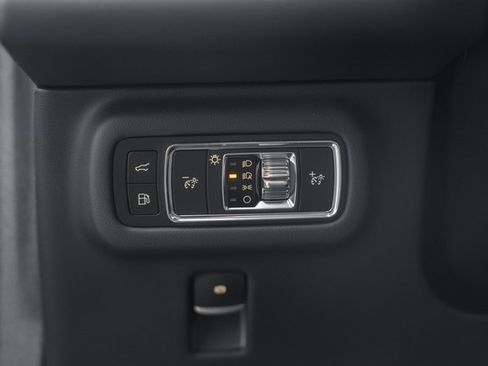 Used 2024 Lincoln Nautilus Reserve w/ Jet Appearance Package (87T) image 43