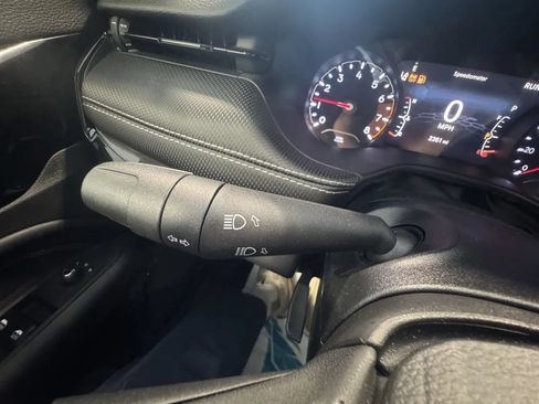 Used 2023 Jeep Compass Latitude w/ Convenience Group AWD/4WD image 26