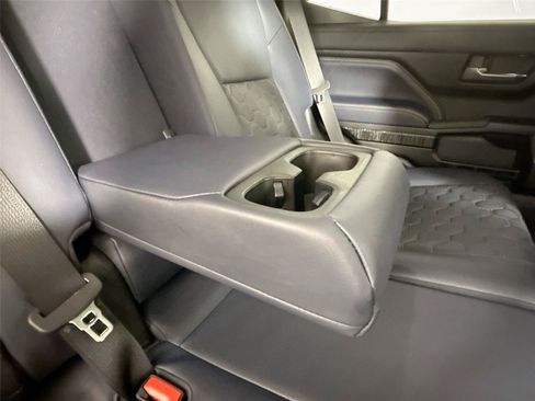 Certified 2025 Toyota 4Runner Platinum AWD/4WD image 42