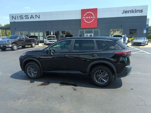 Certified 2023 Nissan Rogue S FWD image 10