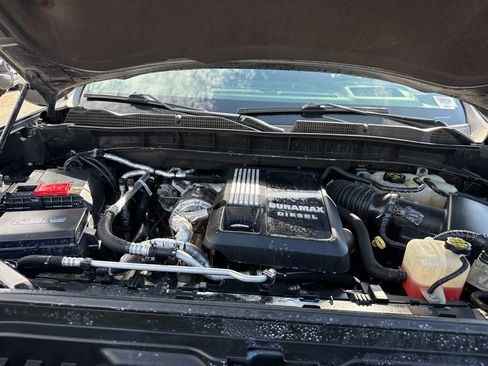 Used 2020 GMC Sierra 1500 AT4 w/ AT4 Premium Package image 9