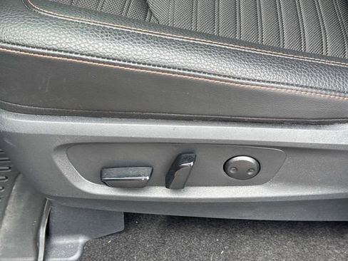 Certified 2025 Nissan Pathfinder Rock Creek AWD/4WD image 25