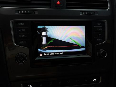 Used 2015 Volkswagen e-Golf SEL Premium FWD image 22