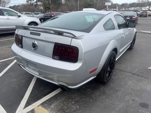 Used 2006 Ford Mustang GT image 7
