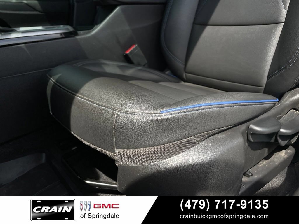 Used 2024 Buick Envista Sport Touring w/ Convenience II Package FWD image 22