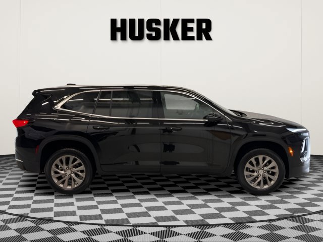 Certified 2026 Buick Enclave Preferred AWD/4WD image 2