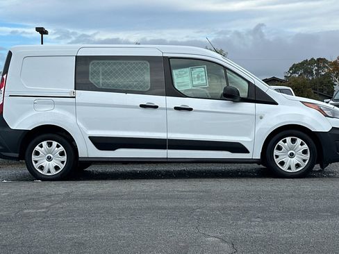 Used 2023 Ford Transit Connect XL image 6