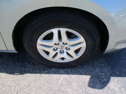 Used 2005 Honda Odyssey EX image 29