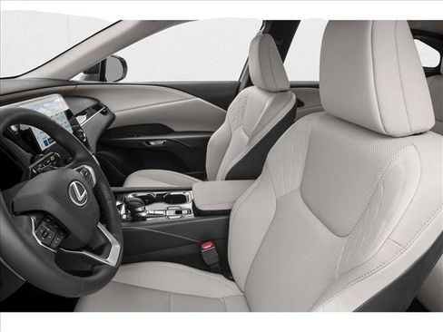 Used 2025 Lexus RX 350 Premium w/ Accessory Package (Z1) FWD image 6
