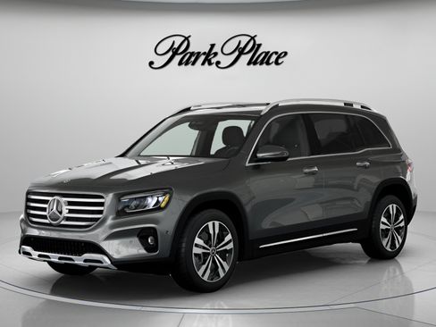 Used 2026 Mercedes-Benz GLB 250 image 1