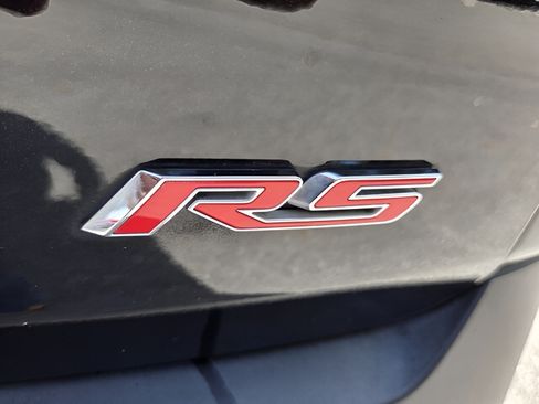 Used 2022 Chevrolet Traverse RS FWD image 33
