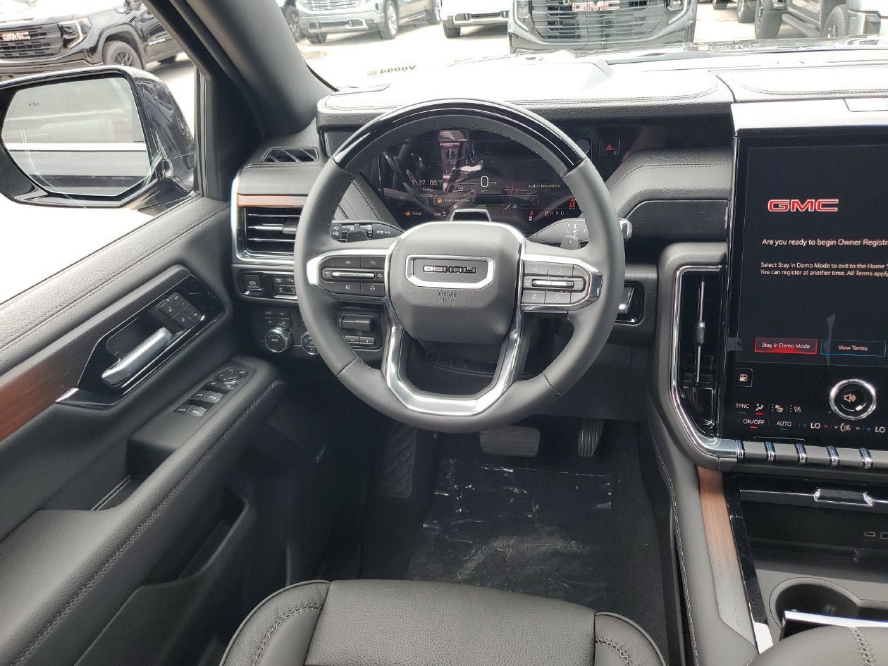 New 2027 GMC Yukon Denali w/ Denali Reserve Package AWD/4WD image 13