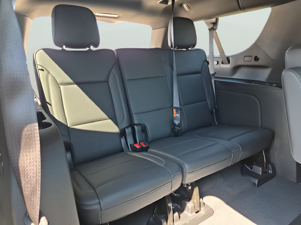 Used 2026 GMC Yukon XL Denali w/ Sun & Power Step Package AWD/4WD image 34