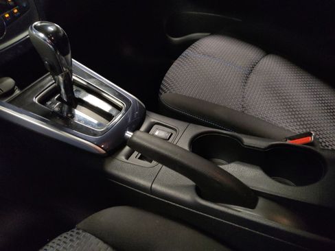 Used 2019 Nissan Sentra SR image 26