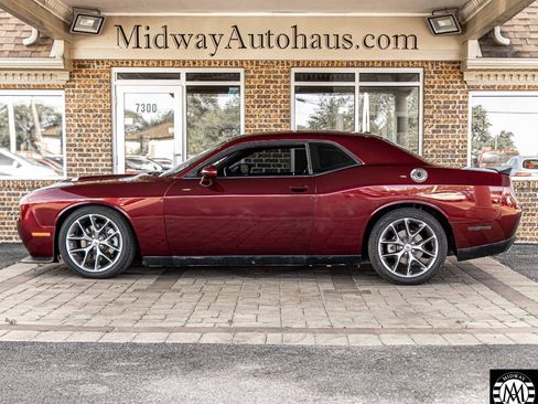 Used 2023 Dodge Challenger GT RWD image 4