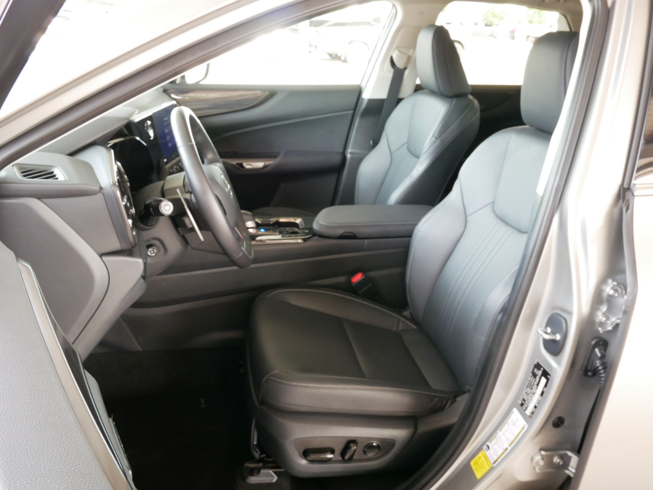 Used 2026 Lexus NX 350h AWD w/ Accessory Package (2T) image 2