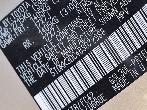 Used 2011 Toyota Sienna LE image 13