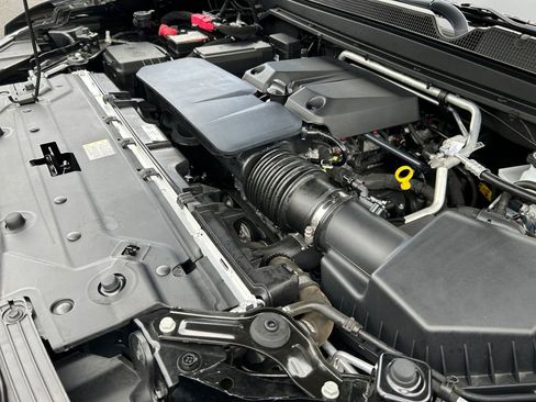 Used 2023 GMC Canyon AT4X w/ Edition 1 image 30