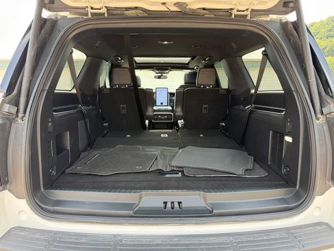 Used 2024 Ford Expedition Max Limited AWD/4WD image 15