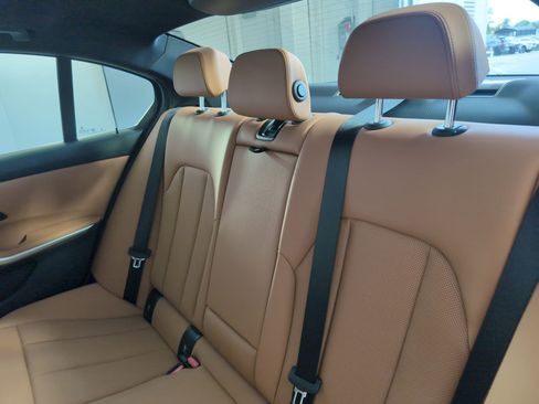 Used 2025 BMW 330i Sedan w/ Convenience Package image 28