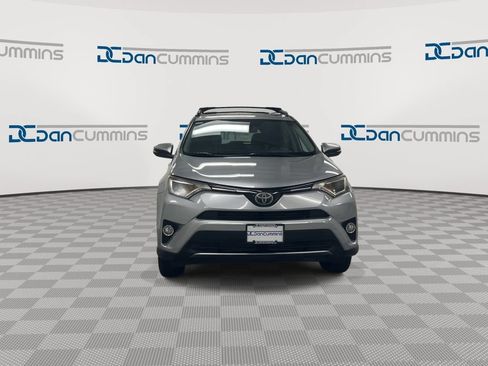 Used 2017 Toyota RAV4 XLE AWD/4WD image 3