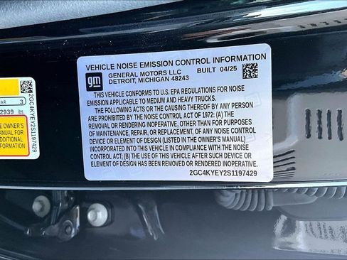 Used 2025 Chevrolet Silverado 2500 ZR2 w/ Technology Package AWD/4WD image 34