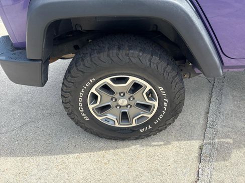 Used 2017 Jeep Wrangler Unlimited Sport w/ Connectivity Group image 21